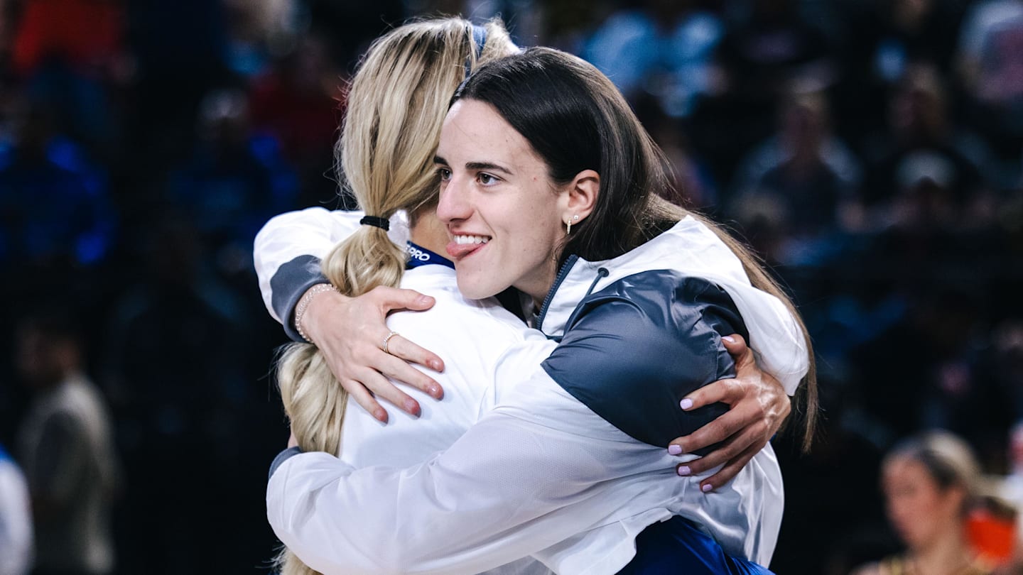 Caitlin Clark, Lexie Hull Support Sophie Cunningham's Meaningful Adversity  Message