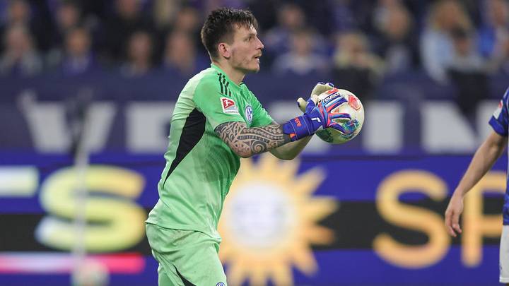 Der FC Schalke hält Kevin Müller Der FC Schalke hält Kevin Müller