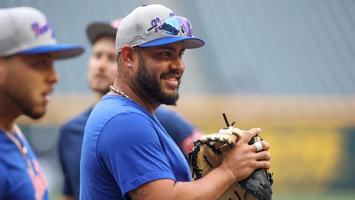 Apr 10, 2024; Atlanta, Georgia, USA; New York Mets catcher Omar Narvaez (2) before batting practice at Truist Park. The game against the Atlanta Braves was postponed due to impending weather.