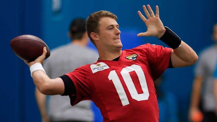 Jacksonville Jaguars quarterback Mac Jones (10) throws the ball during the second day of a mandatory minicamp Tuesday, June 11, 2024 at EverBank Stadium’s Miller Electric Center in Jacksonville, Fla. [Corey Perrine/Florida Times-Union]