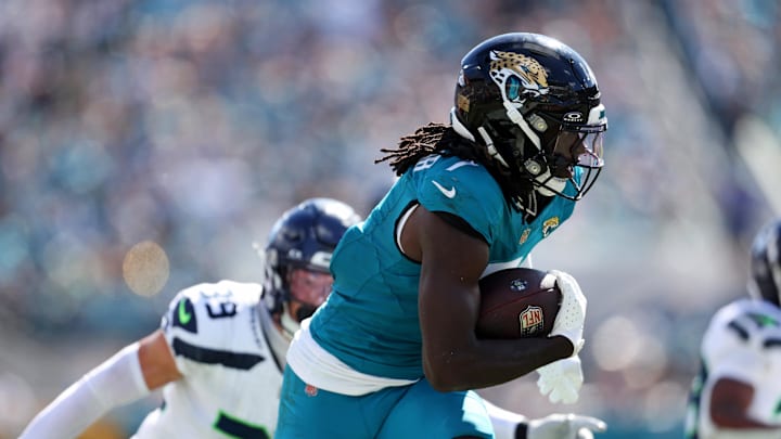 Oct 12, 2025; Jacksonville, Florida, USA; Jacksonville Jaguars wide receiver Brian Thomas Jr. (7) scores a touchdown that is called back for a flag during the second half against the Seattle Seahawks at EverBank Stadium. Mandatory Credit: Morgan Tencza-Imagn Images Oct 12, 2025; Jacksonville, Florida, USA; Jacksonville Jaguars wide receiver Brian Thomas Jr. (7) scores a touchdown that is called back for a flag during the second half against the Seattle Seahawks at EverBank Stadium. Mandatory Credit: Morgan Tencza-Imagn Images