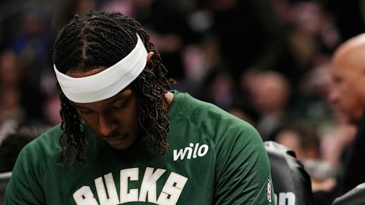 New York Knicks v Milwaukee Bucks New York Knicks v Milwaukee Bucks