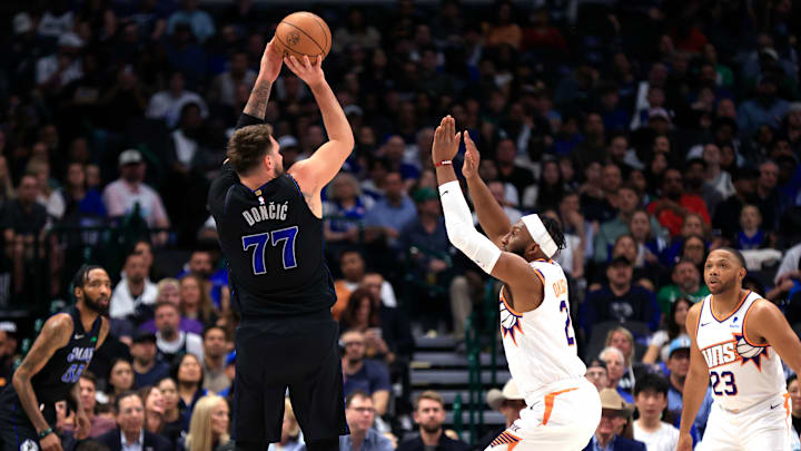 Phoenix Suns v Dallas Mavericks