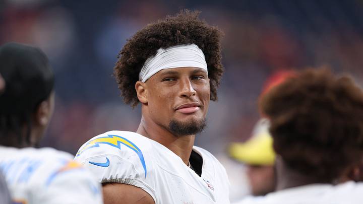 Aug 13, 2026; Houston, Texas, USA;  Los Angeles Chargers tight end Oronde Gadsden (86) on the sidelin during the game against the Houston Texans at Reliant Stadium. Mandatory Credit: Troy Taormina-Imagn Images