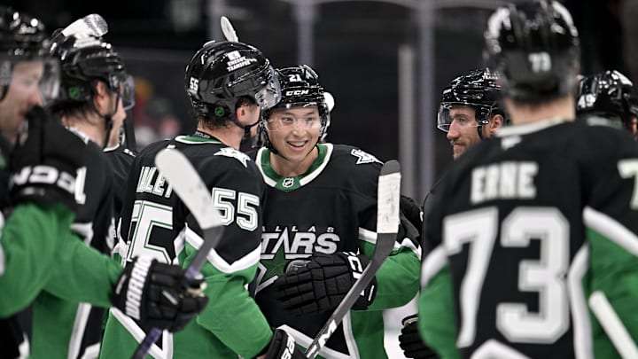 Feb 28, 2026; Dallas, Texas, USA; Dallas Stars left wing Jason Robertson (21) celebrates with his teammates after he scores the game winning goal against the Nashville Predators during the overtime period at the American Airlines Center. Mandatory Credit: Jerome Miron-Imagn Images Feb 28, 2026; Dallas, Texas, USA; Dallas Stars left wing Jason Robertson (21) celebrates with his teammates after he scores the game winning goal against the Nashville Predators during the overtime period at the American Airlines Center. Mandatory Credit: Jerome Miron-Imagn Images