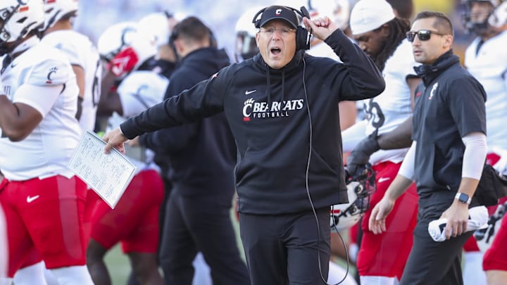 Cincinnati Bearcats take on West Virginia Mountaineers at Milan Puskar Stadium in 2023
