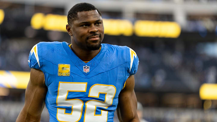 Tennessee Titans v Los Angeles Chargers
