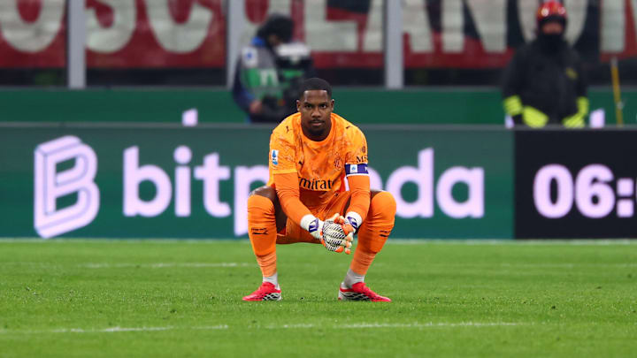 Mike Maignan Mike Maignan