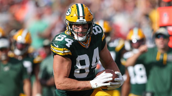 Sep 25, 2022; Tampa, Florida, USA;  Green Bay Packers tight end Tyler Davis (84) runs with the ball against the Tampa Bay Buccaneers in the second quarter at Raymond James Stadium. Mandatory Credit: Nathan Ray Seebeck-USA TODAY Sports