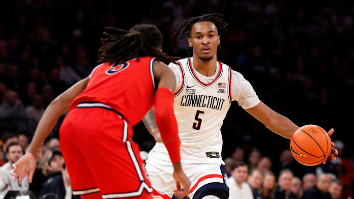 St. John's v Connecticut