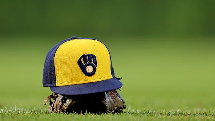 Milwaukee Brewers v Chicago Cubs