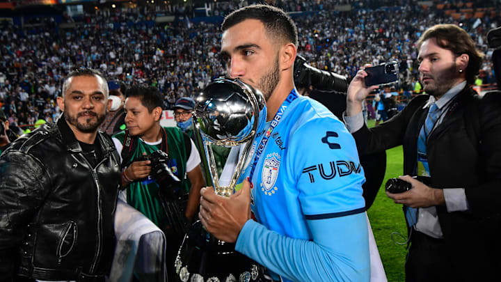 Luis Chávez fue campeón con Pachuca y acudió al Mundial de Qatar 2022, siendo el más destacado de la selección mexicana.