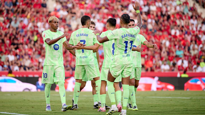 Lamine Yamal e Raphinha estão entre os convocados do Barcelona