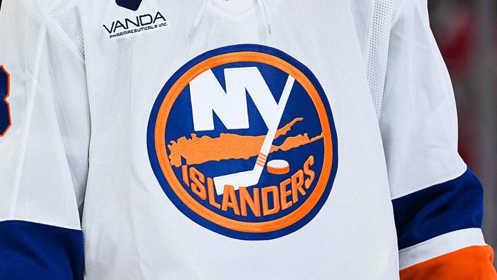Feb 26, 2026; Montreal, Quebec, CAN; View of a New York Islanders logo on a jersey worn by a member of the team during the third period at Bell Centre. Mandatory Credit: David Kirouac-Imagn Images