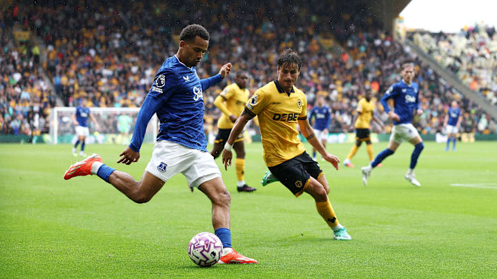Wolverhampton Wanderers v Everton - Premier League