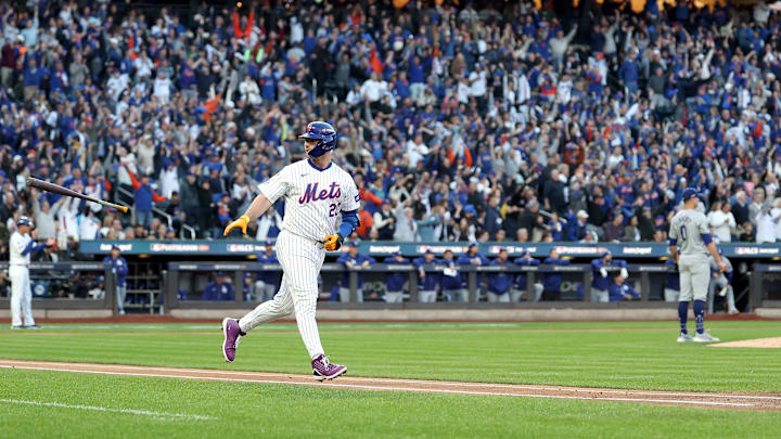 Championship Series - Los Angeles Dodgers v New York Mets - Game 5