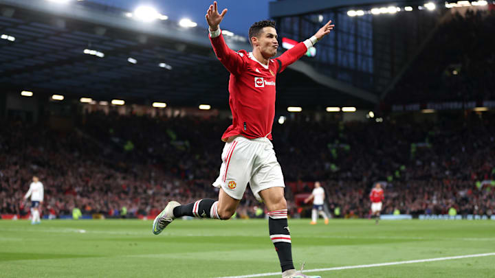 O final de semana começou com mais um recorde batido por Cristiano Ronaldo