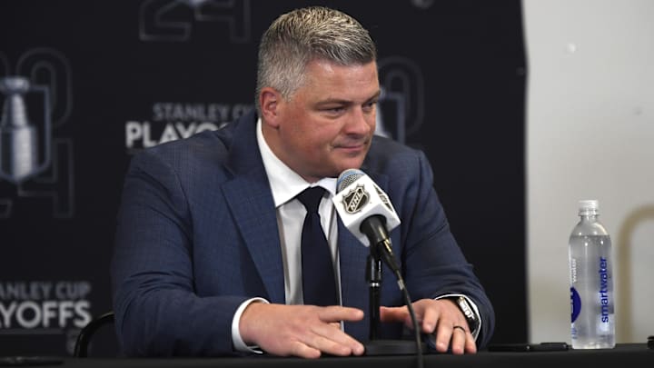 New Jersey Devils coach Sheldon Keefe during his previous tenure. Mandatory Credit: Bob DeChiara-Imagn Images