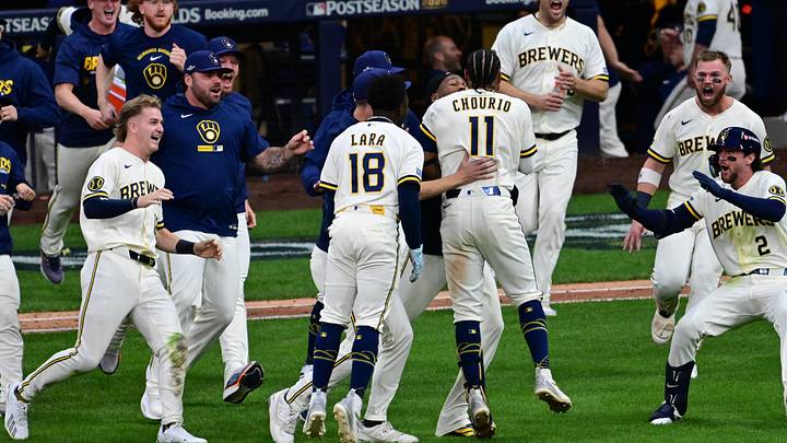Oct 4, 2026; Milwaukee, Wisconsin, USA; Milwaukee Brewers celebrate the win against the San Diego Padres in game two of the NLDS for the 2026 MLB Playoffs at American Family Field. Mandatory Credit: Benny Sieu-Imagn Images Oct 4, 2026; Milwaukee, Wisconsin, USA; Milwaukee Brewers celebrate the win against the San Diego Padres in game two of the NLDS for the 2026 MLB Playoffs at American Family Field. Mandatory Credit: Benny Sieu-Imagn Images