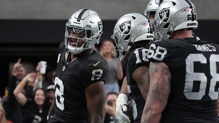 Las Vegas Raiders running back Josh Jacobs (8) celebrates.