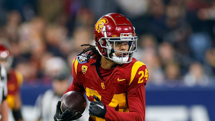 DIRECTV Holiday Bowl - Louisville v USC