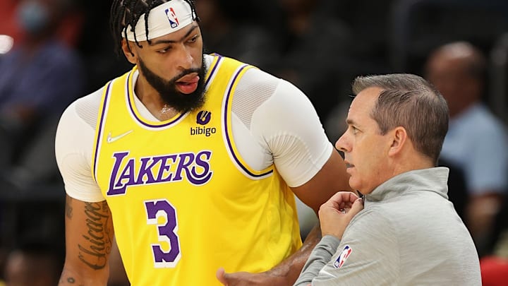Lakers perdieron de forma insólita ante Oklahoma City