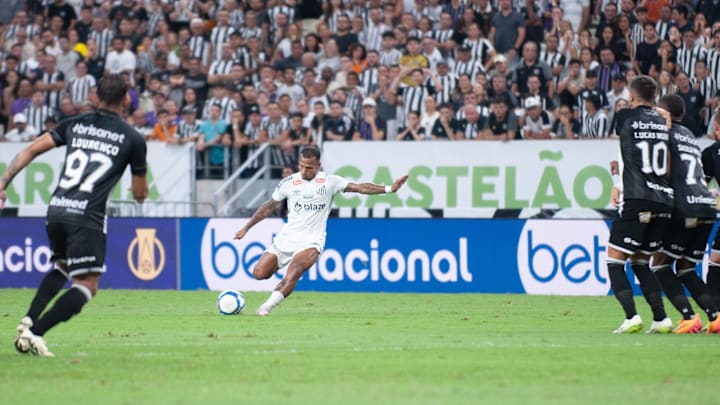 Santos e Ceará se enfrentam pela rodada 33 da Série B
