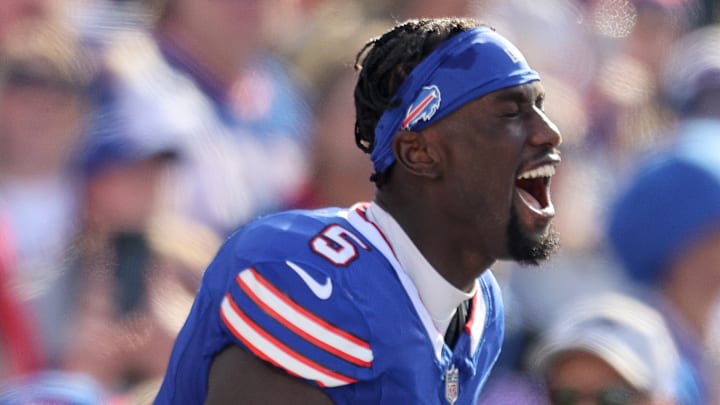 Miami Dolphins v Buffalo Bills
