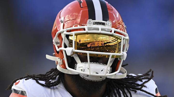 Former Cleveland Browns running back D'Onta Foreman (27) prepares for a game at M&T Bank Stadium.