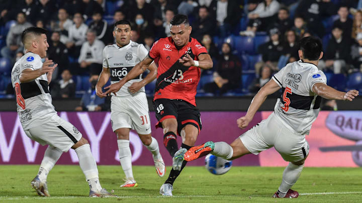 Dragão busca reverter o placar de 2 a 0 construído em Assunção 