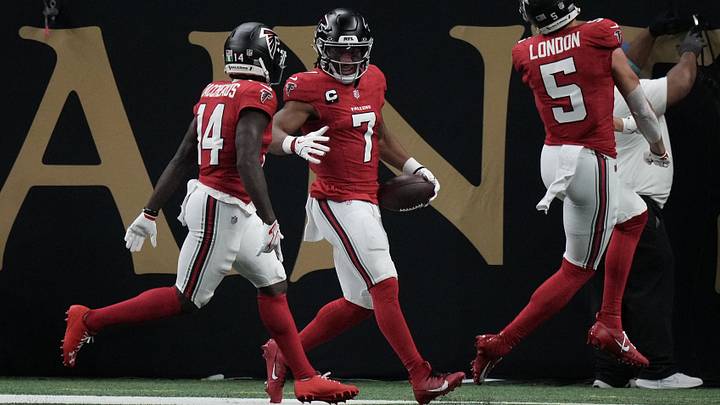 The Falcons’ high-flying offense has come to life the past two weeks. The Falcons’ high-flying offense has come to life the past two weeks.