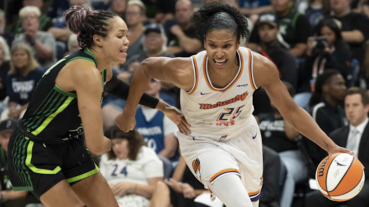 Heading into the WNBA Finals, Alyssa Thomas (right) sits 13 assists behind Courtney Vandersloot for playoff career assists. 