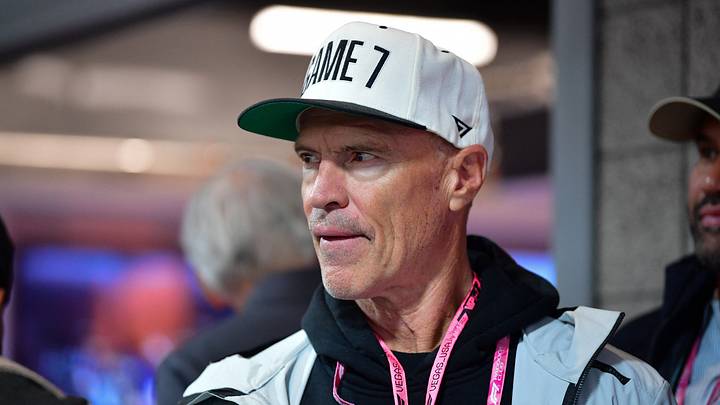 Nov 21, 2025; Las Vegas, NV, USA; Former hockey player Mark Messier attends the Las Vegas Grand Prix at Las Vegas Strip Circuit. Mandatory Credit: Gary A. Vasquez-Imagn Images