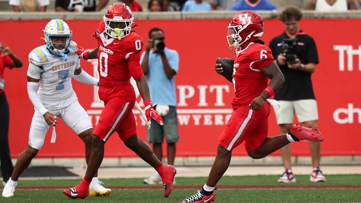 Sep 12, 2026; Houston, Texas, USA; Houston Cougars running back Re'shaun Sanford II (6) scores a touchdown during the first quarter against the Southern University Jaguars at TDECU Stadium. Mandatory Credit: Troy Taormina-Imagn Images Sep 12, 2026; Houston, Texas, USA; Houston Cougars running back Re'shaun Sanford II (6) scores a touchdown during the first quarter against the Southern University Jaguars at TDECU Stadium. Mandatory Credit: Troy Taormina-Imagn Images