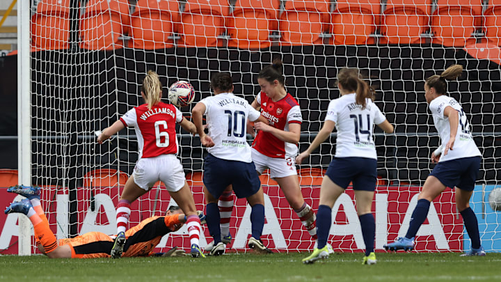 Tottenham went toe to toe with Arsenal and were so close to winning Tottenham went toe to toe with Arsenal and were so close to winning