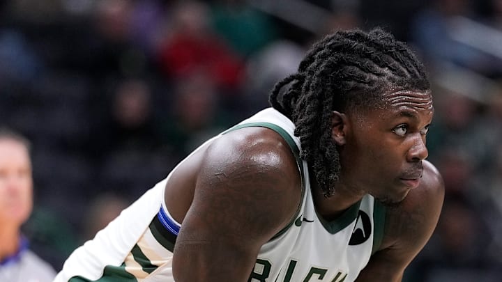 Detroit Pistons v Milwaukee Bucks
