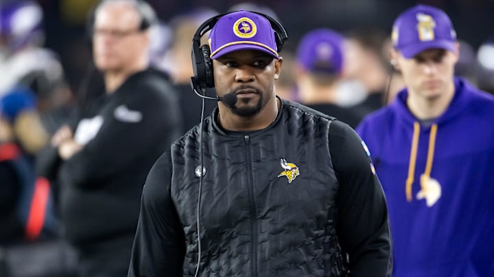Jan 13, 2025; Glendale, AZ, USA; Minnesota Vikings defensive coordinator Brian Flores against the Los Angeles Rams during an NFC wild card game at State Farm Stadium. Jan 13, 2025; Glendale, AZ, USA; Minnesota Vikings defensive coordinator Brian Flores against the Los Angeles Rams during an NFC wild card game at State Farm Stadium.