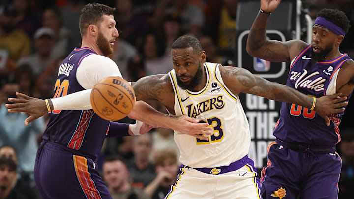 Los Angeles Lakers v Phoenix Suns