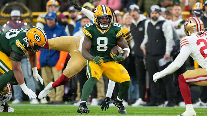Green Bay Packers running back Josh Jacobs (8)