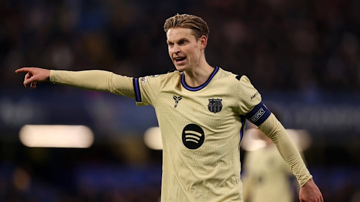 Frenkie de Jong no estuvo disponible contra el Alavés 