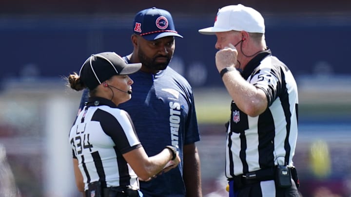 Sep 15, 2024; Foxborough, Massachusetts, USA; New England Patriots head coach Jerod Mayo talks to the officials as they take on the Seattle Seahawks in the second quarter at Gillette Stadium. Mandatory Credit: David Butler II-Imagn Images Sep 15, 2024; Foxborough, Massachusetts, USA; New England Patriots head coach Jerod Mayo talks to the officials as they take on the Seattle Seahawks in the second quarter at Gillette Stadium. Mandatory Credit: David Butler II-Imagn Images