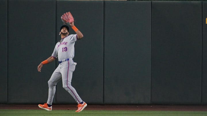 Apr 11, 2025; West Sacramento, California, USA; New York Mets outfielder Jose Siri (19) makes a catch second inning of the game against the Oakland Athletics at Sutter Health Park. Mandatory Credit: Ed Szczepanski-Imagn Images Apr 11, 2025; West Sacramento, California, USA; New York Mets outfielder Jose Siri (19) makes a catch second inning of the game against the Oakland Athletics at Sutter Health Park. Mandatory Credit: Ed Szczepanski-Imagn Images