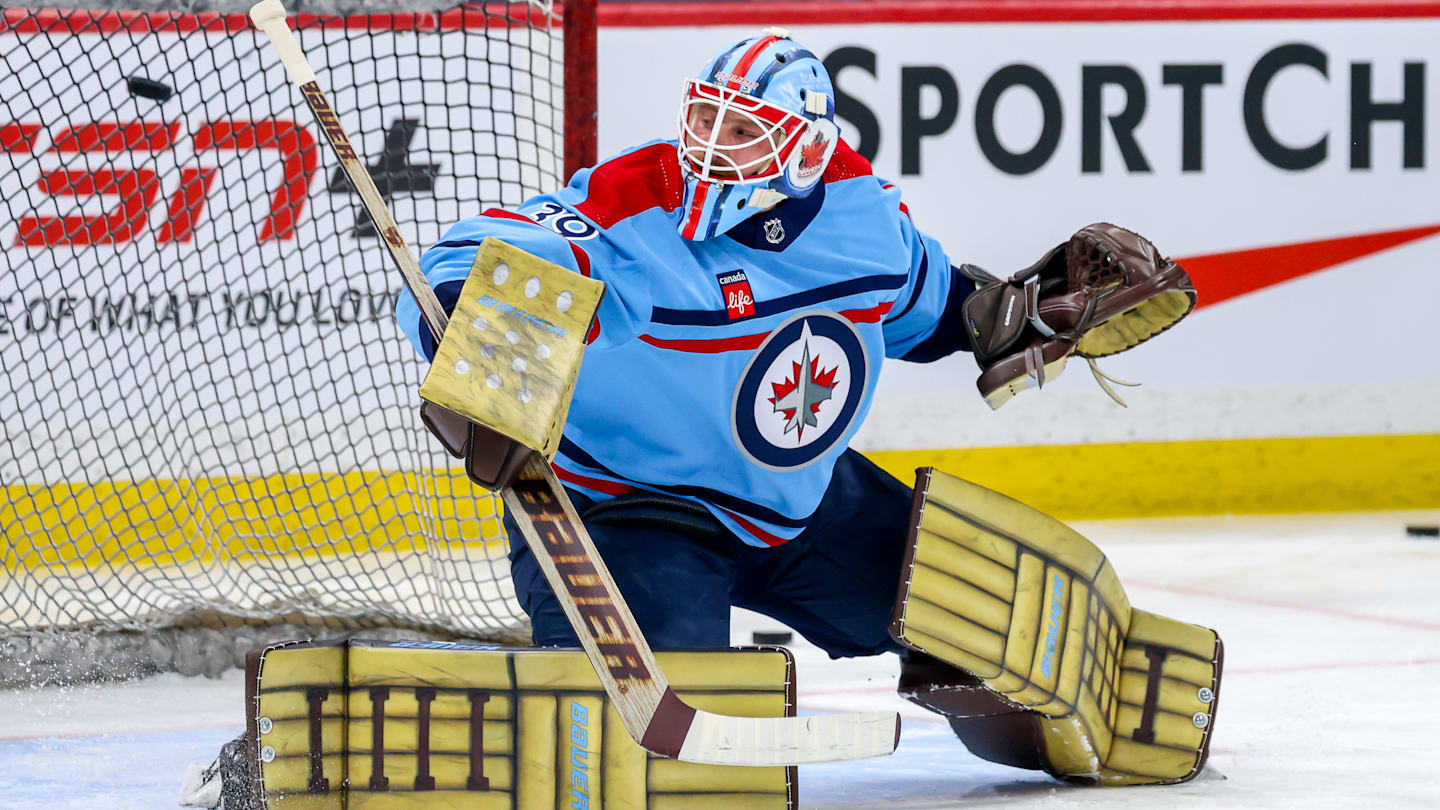 Should the Leafs claim this goalie off of waivers