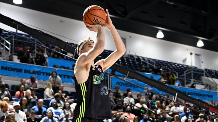 Apr 1, 2024; Houston, TX, USA; McDonald's All American East forward Liam McNeeley Apr 1, 2024; Houston, TX, USA; McDonald's All American East forward Liam McNeeley