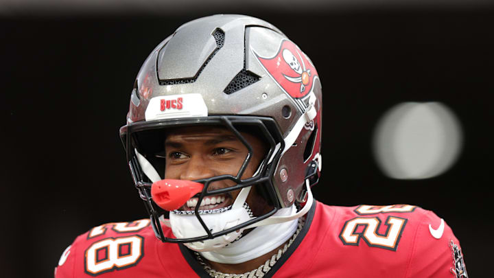 Aug 9, 2025; Tampa, Florida, USA; Tampa Bay Buccaneers safety Shilo Sanders (28) takes the field for warmups before a preseason game against the Tennessee Titans at Raymond James Stadium. Mandatory Credit: Nathan Ray Seebeck-Imagn Images Aug 9, 2025; Tampa, Florida, USA; Tampa Bay Buccaneers safety Shilo Sanders (28) takes the field for warmups before a preseason game against the Tennessee Titans at Raymond James Stadium. Mandatory Credit: Nathan Ray Seebeck-Imagn Images