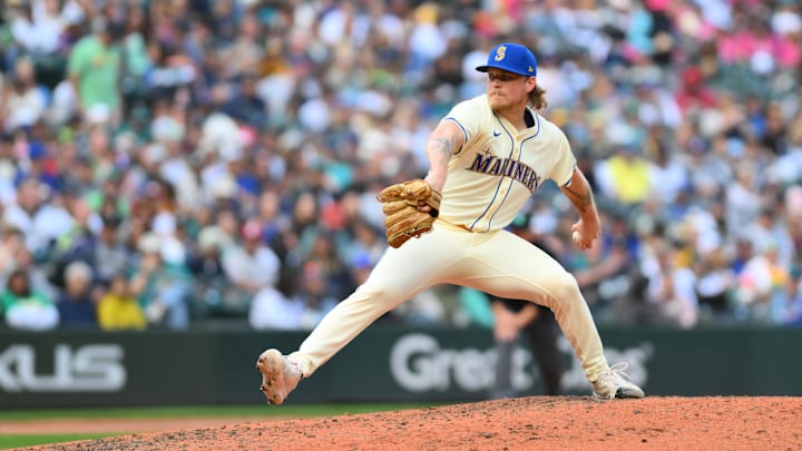 Seattle Mariners relief pitcher Gabe Speier (55) pitches to the Oakland Athletics during the seventh inning at T-Mobile Park on Oct 3.