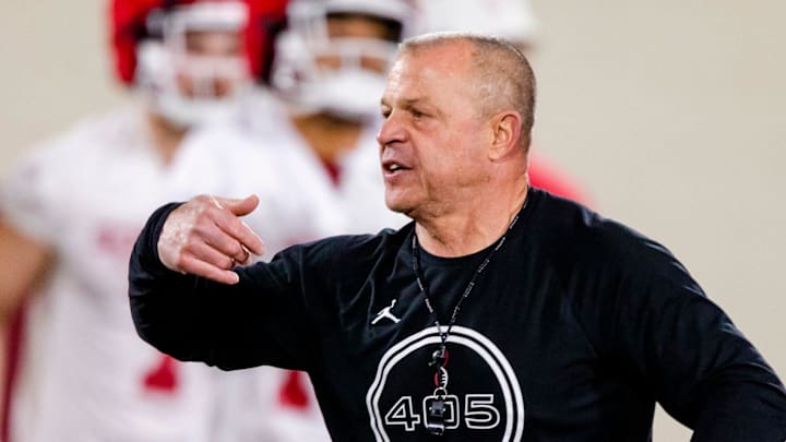 OU strength coach Jerry Schmidt works with players during the first practice of spring camp on March 22 in Norman