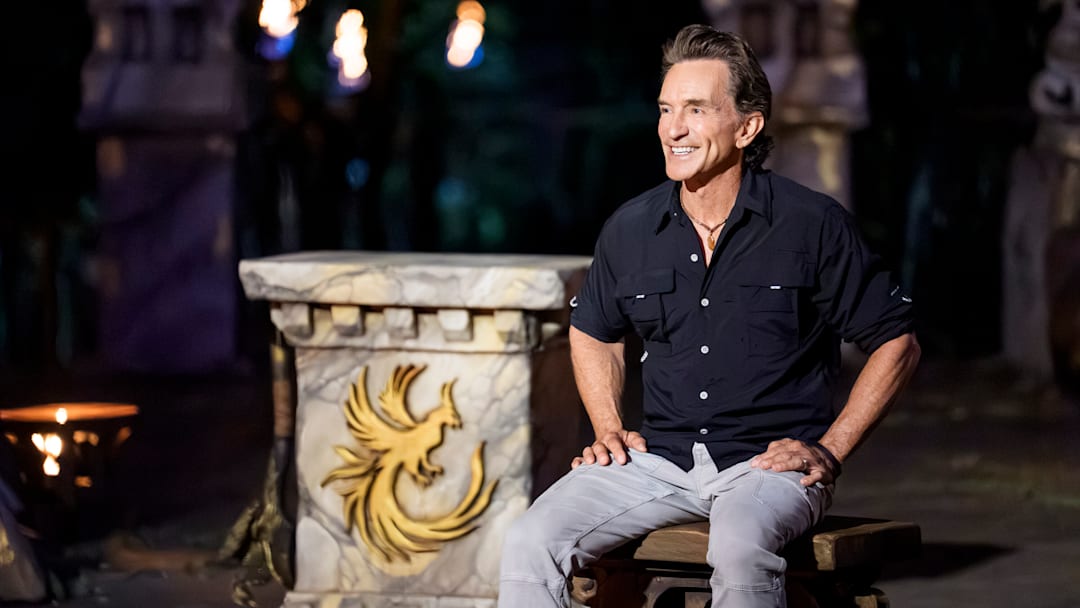 “The Blood Moon” – A mysterious boat arrives delivering an exciting message, “Drop your buffs!” A mad dash ensues when castaways discover that an advantage is hidden deep in the jungle. This week’s mouthwatering challenge reward lifts spirits, but only briefly. A true Survivor first, the dreaded blood moon leads to historic tribal council, on SURVIVOR 50. Photo: Robert Voets/CBS ©2025 CBS Broadcasting, Inc. All Rights Reserved.