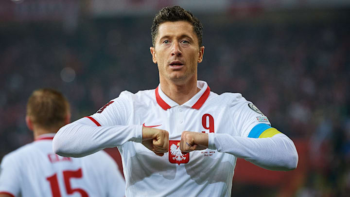Robert Lewandowski y Polonia vencieron a Suecia y estarán en la Copa del Mundo de Qatar 2022.