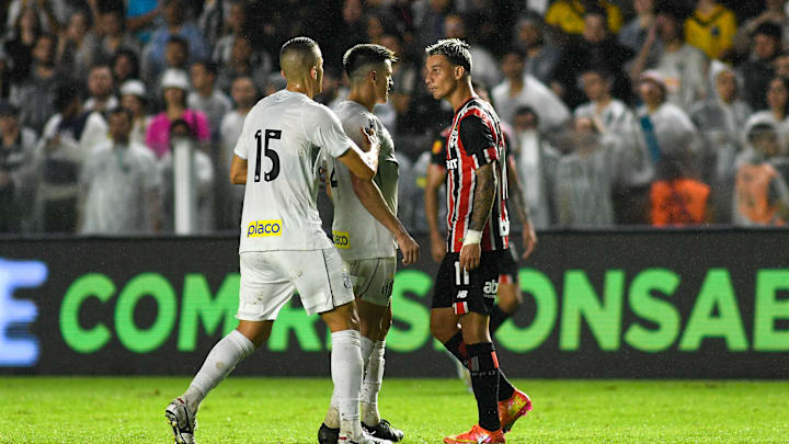 São Paulo x Santos duelam pelo Brasileirão Série A São Paulo x Santos duelam pelo Brasileirão Série A